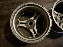 Load image into Gallery viewer, Trial Zelda Magnum 18” Wheel Pair