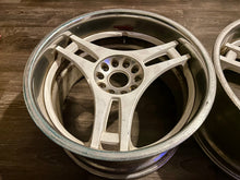 Load image into Gallery viewer, Trial Zelda Magnum 18” Wheel Pair