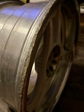 Load image into Gallery viewer, Trial Zelda Magnum 18” Wheel Pair