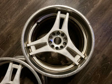 Load image into Gallery viewer, Trial Zelda Magnum 18” Wheel Pair