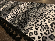 Load image into Gallery viewer, Snow Leopard Faux Fur Dashmat