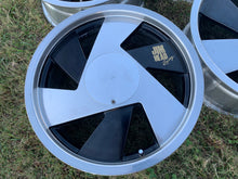 Load image into Gallery viewer, Jim Head Racing 17” Wheel Set