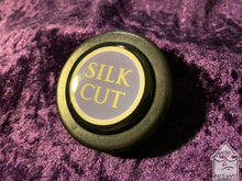 Load image into Gallery viewer, Handmade Silk Cut Horn Button