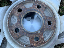 Load image into Gallery viewer, Jim Head Racing 17” Wheel Set