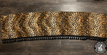 Load image into Gallery viewer, Leopard Faux Fur With Black Tassel
