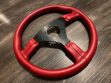 Load image into Gallery viewer, Comodo 345mm Red Leather Wheel
