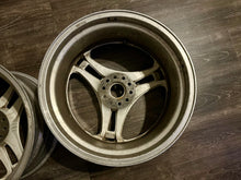 Load image into Gallery viewer, Trial Zelda Magnum 18” Wheel Pair
