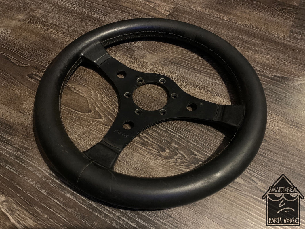 Raid 320mm Black Leather Wheel