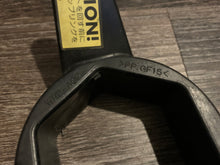 Load image into Gallery viewer, Advan SA3R Genuine Center Cap Removal Tool
