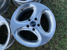 Load image into Gallery viewer, Pacer 16” Wheel Set
