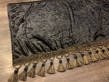 Load image into Gallery viewer, Black Crushed Velvet With Black/Gold Tassel
