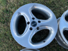 Load image into Gallery viewer, Pacer 16” Wheel Set

