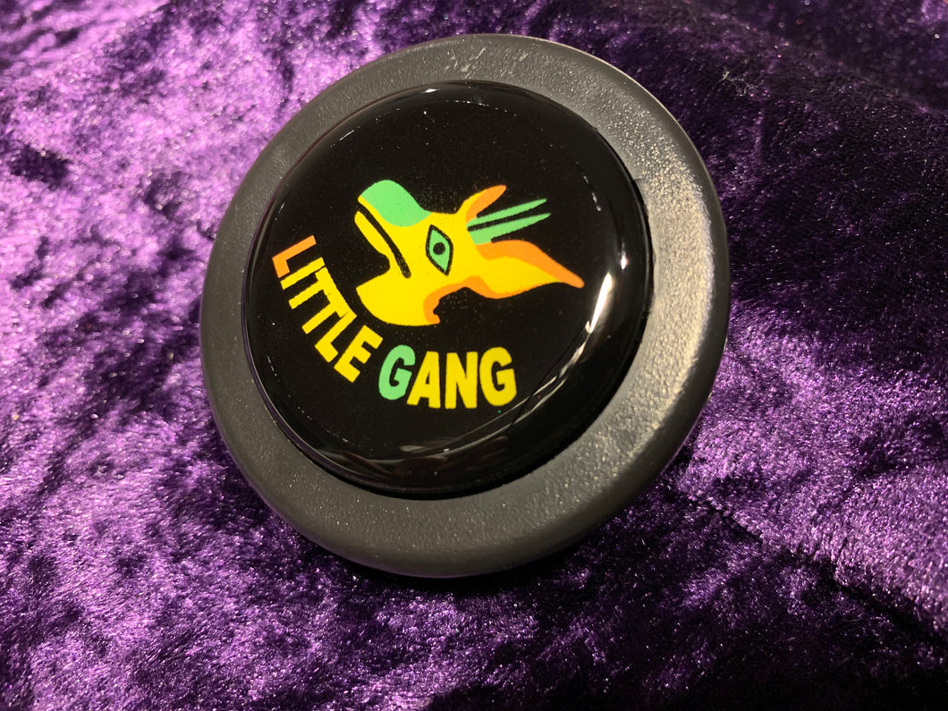 Handmade TXR0 Little Gang Horn Button